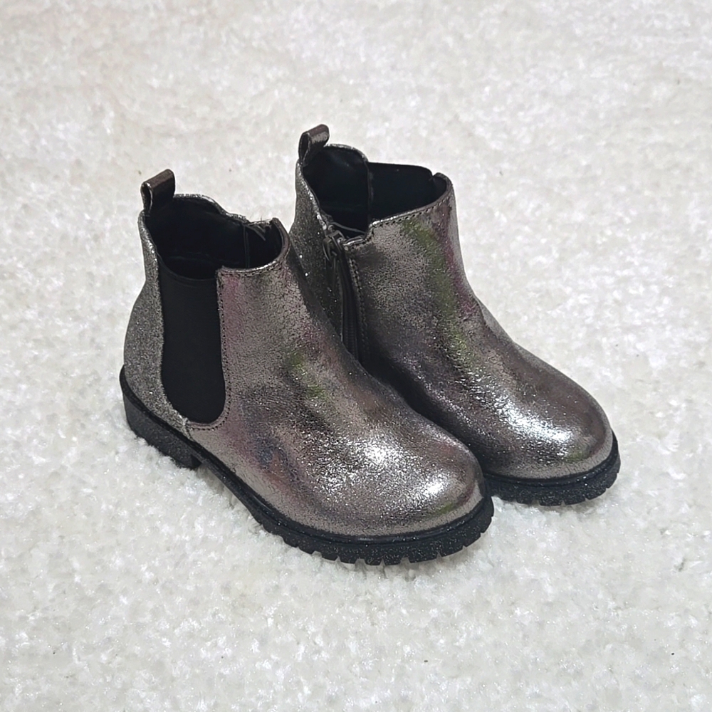 Steve Madden silver chelsea boots